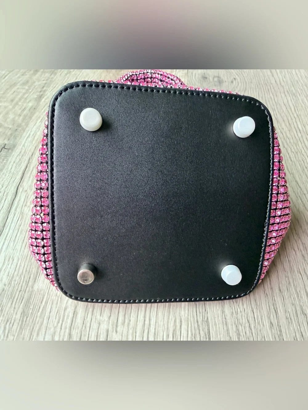 NEW GIARITÉ Brilly Pink Bucket Bag w Silver Tone Crossbody Chain
